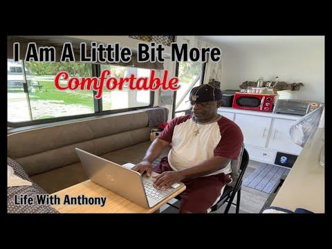 Enhancing Comfort in Tiny RV Life: Tips and Tricks for a Cozy Experience