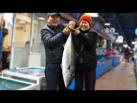 대방어 먹방! 죽도시장에서 산 대방어 한마리 먹어볼게요!