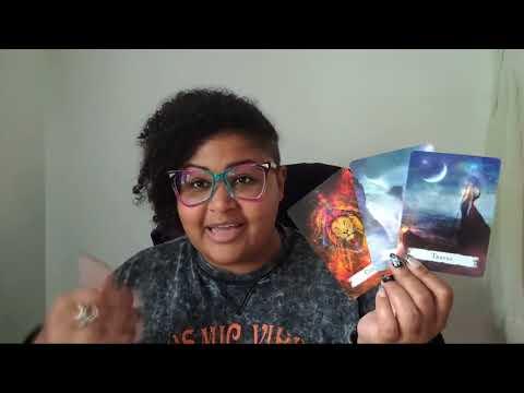 Unlocking Stability and Prosperity: The Queen of Pentacles Tarot Reading