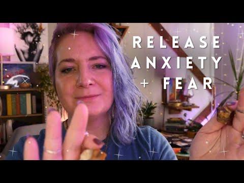 Healing Anxiety with Reiki: Calm Your Mind and Body with Healing Stones