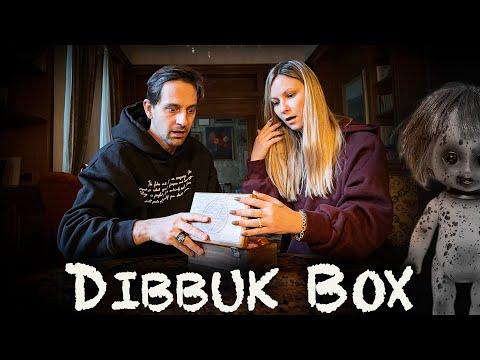 Esplorazione di una Dibbuk Box: Terrore e Mistero nel Dark Web