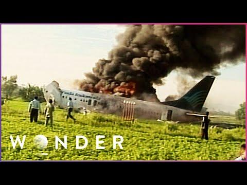The Tragic Case of American Airlines Flight 1420: Pilot Error and Industry Pressures