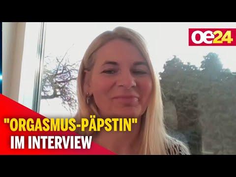 Lehrerin als 'Orgasmus-Päpstin' entlassen: Der Skandal enthüllt