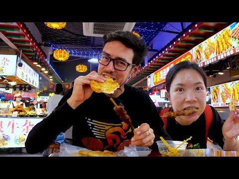 Discovering the Vibrant Night Market in Yua, China