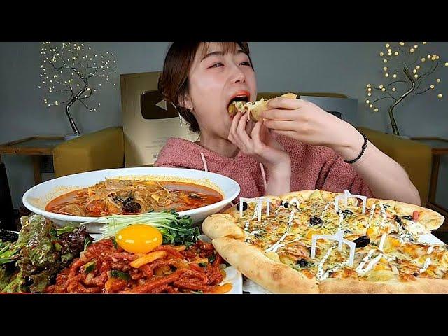 새해 첫 라이브먹방! 마라탕 육회 피자 탕후루 이상한조합 MUKBANG