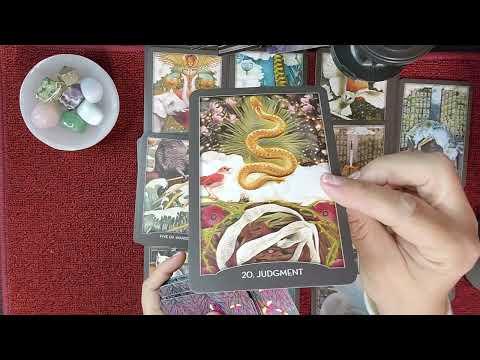 Unlocking the Tarot: Understanding the Messages of the Cards