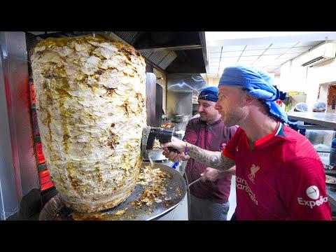 The Ultimate Shawarma Tour of Muscat, Oman: A Culinary Adventure