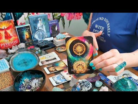 Unlocking Your Spiritual Potential: A Tarot Reading for Personal Growth