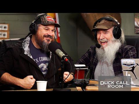 Uncle Si's Hilarious Antics and Tasty Food Adventures: A Duck Call Room Recap