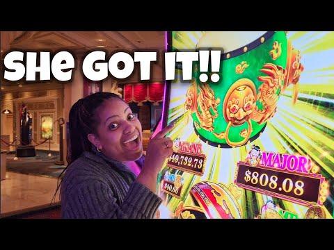 Unveiling the Thrilling Wins of the Dancing Drums Slot Machine
