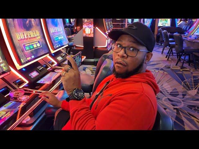 Lucky Player Hits Multiple Jackpots on Buffalo Slot Machine
